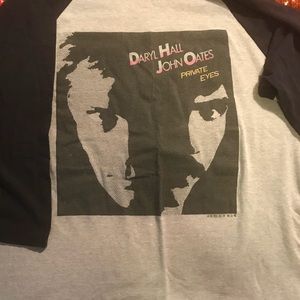 True Vintage Hall & Oates concert tee ‘82